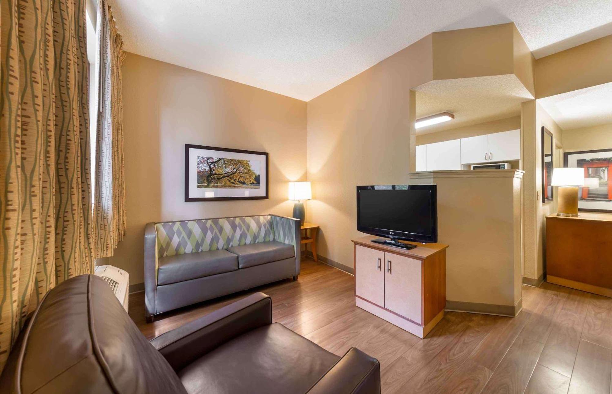 Extended America - Lauderdale - Cypress Creek - Nw 6th Way Hotel 2*