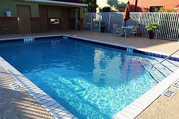 Extended America - Lauderdale - Cypress Creek - Nw 6th Way Hotel